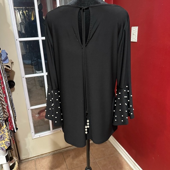 Elegant Black Pearl Bell Sleeve Tunic Blouse Keyhole Back Roz & Ali Large - Picture 3 of 8